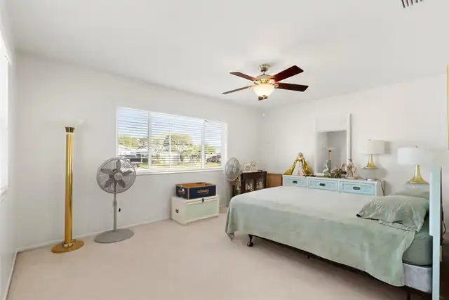 Listing Photo 22