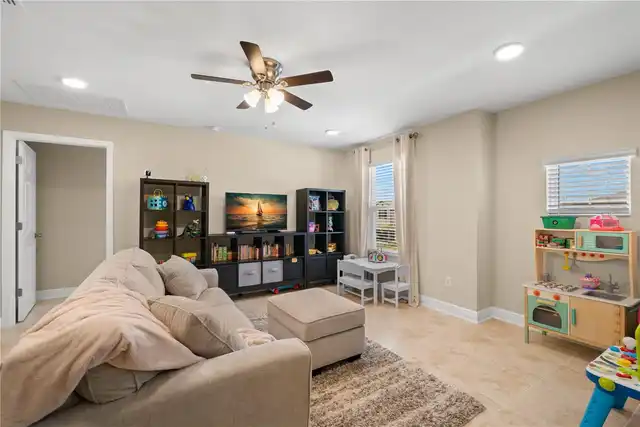 Listing Photo 15