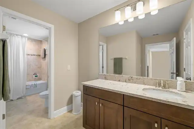 Listing Photo 18
