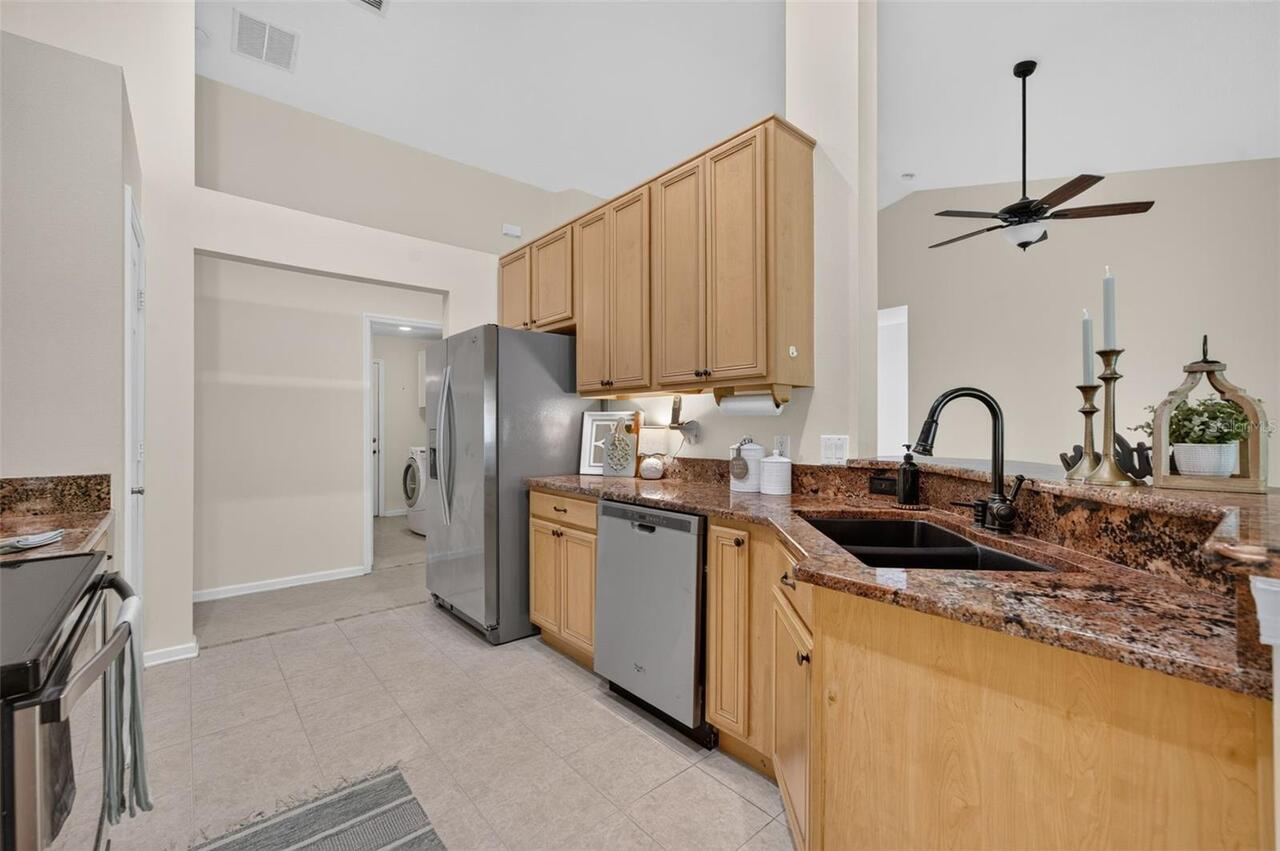 Listing Photo 11
