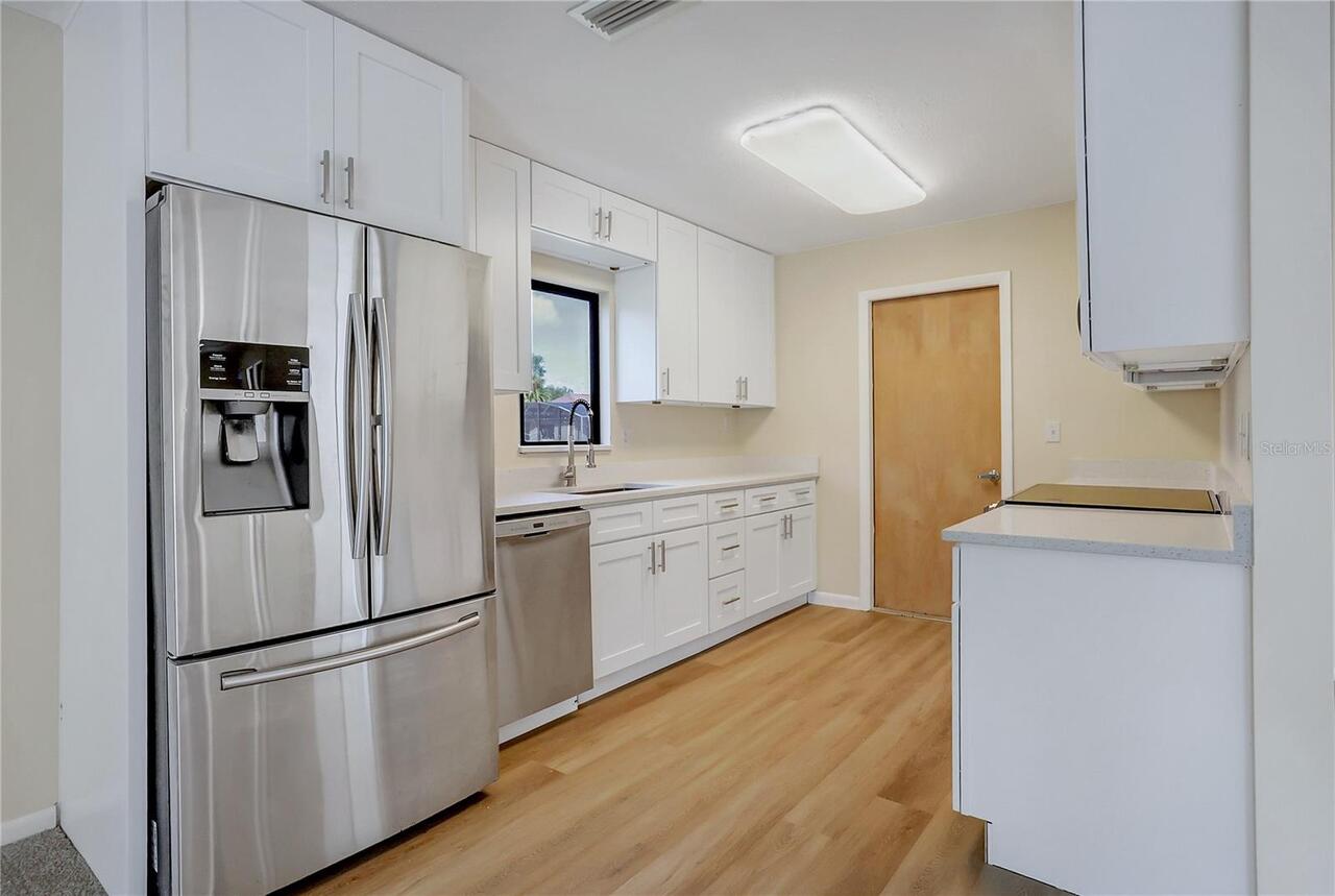 Listing Photo 16