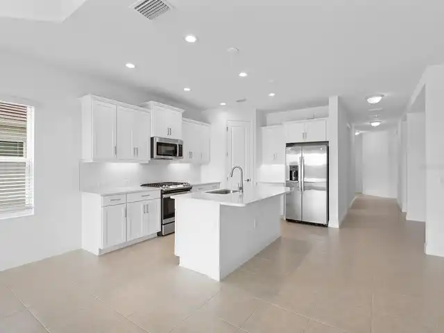 Listing Photo 15