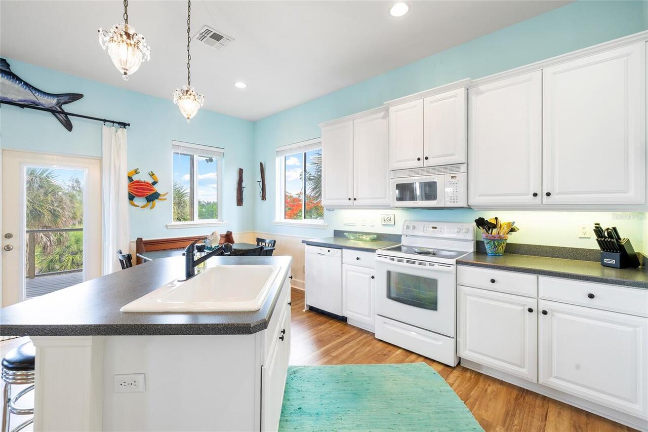 Listing Photo 18