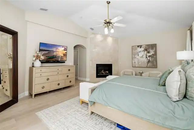 Listing Photo 22