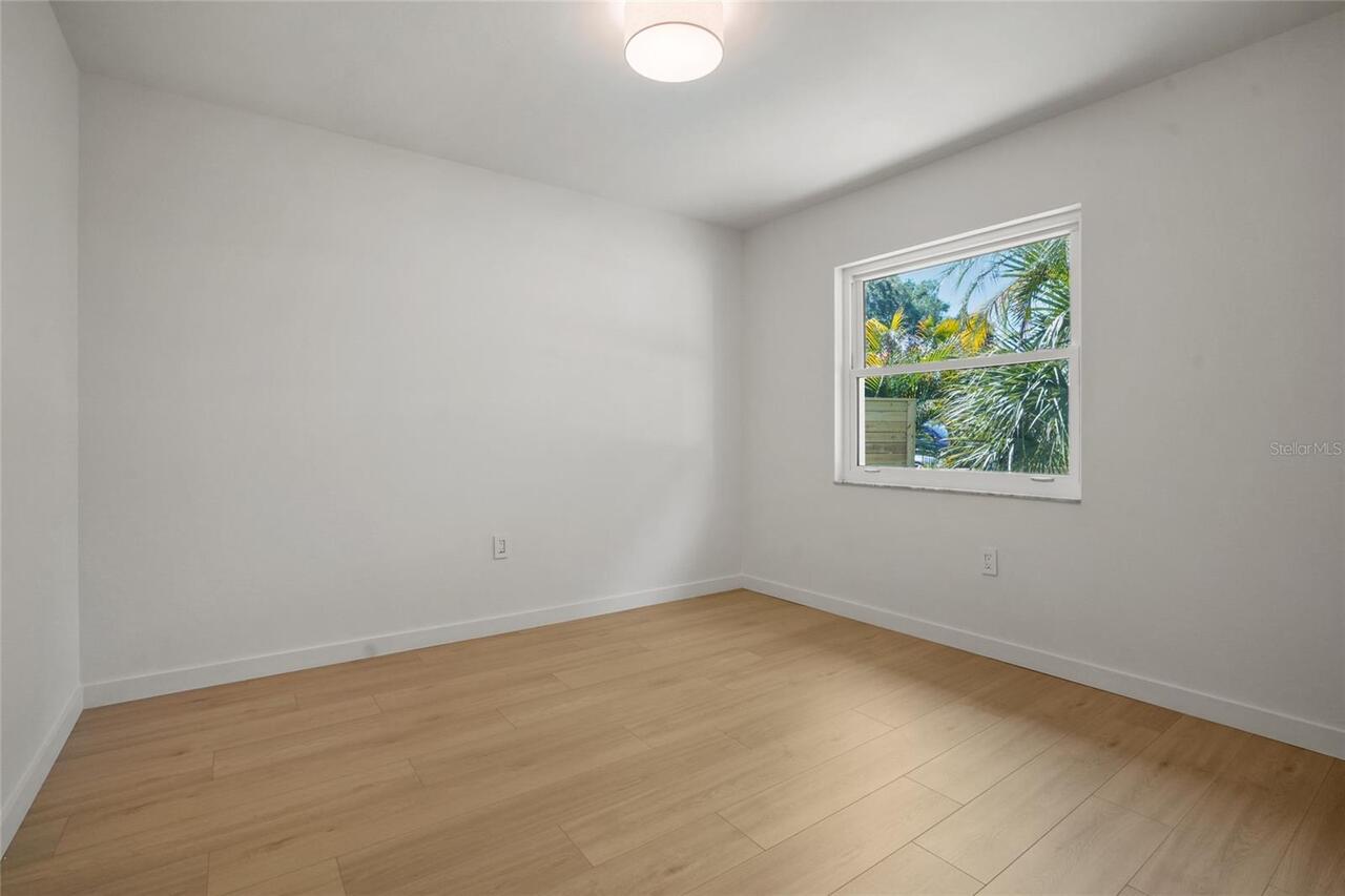 Listing Photo 24