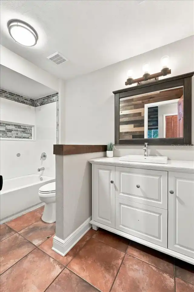 Listing Photo 13