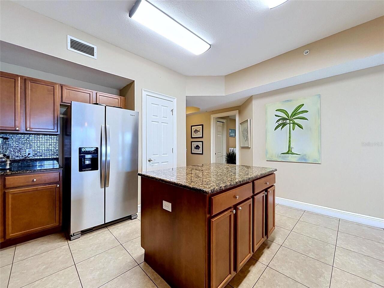 Listing Photo 9