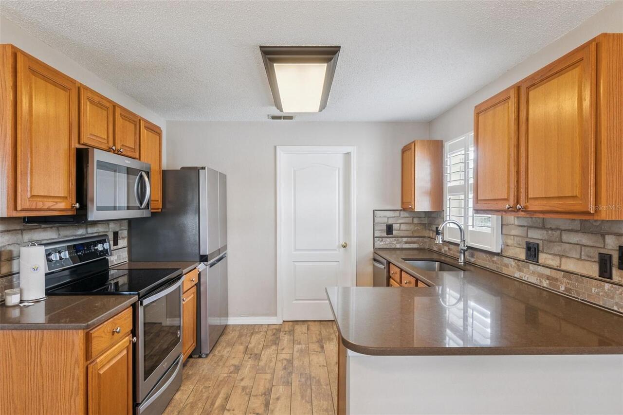 Listing Photo 10
