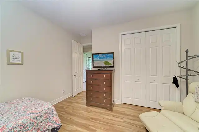 Listing Photo 38