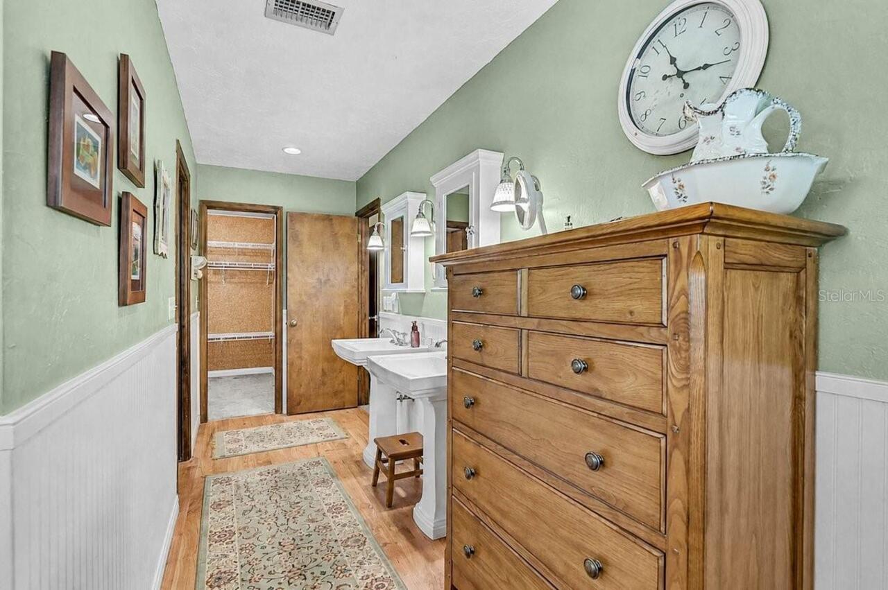 Listing Photo 42