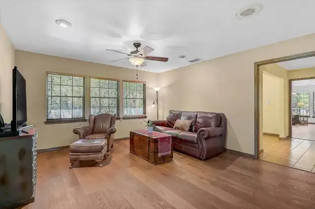 Listing Photo 31