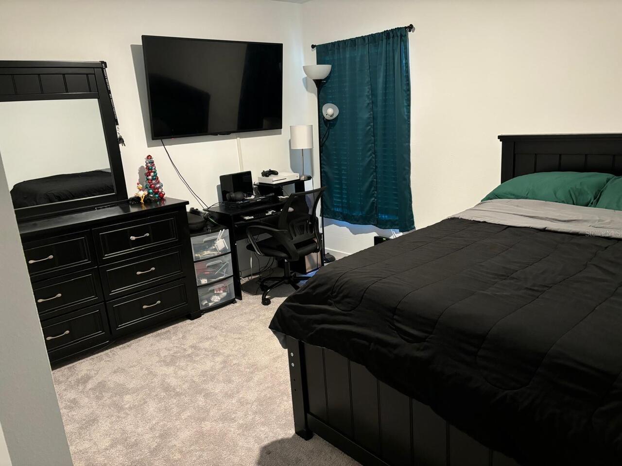Listing Photo 10