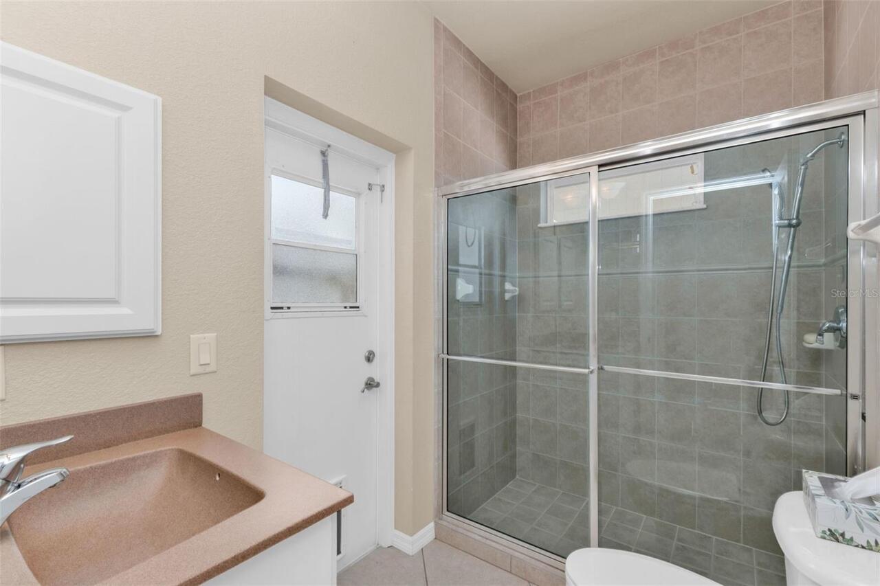 Listing Photo 11