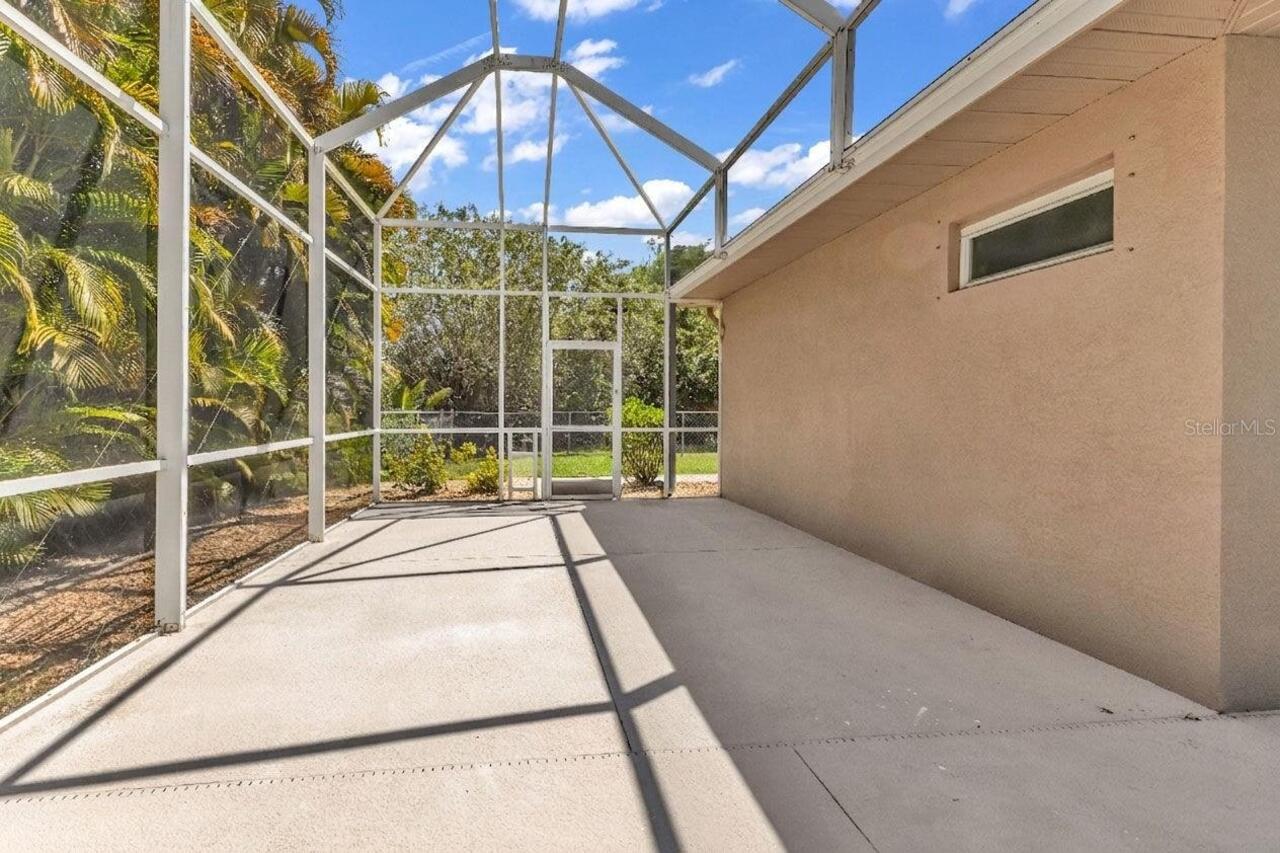 Listing Photo 10