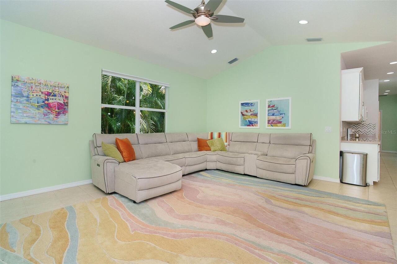 Listing Photo 25
