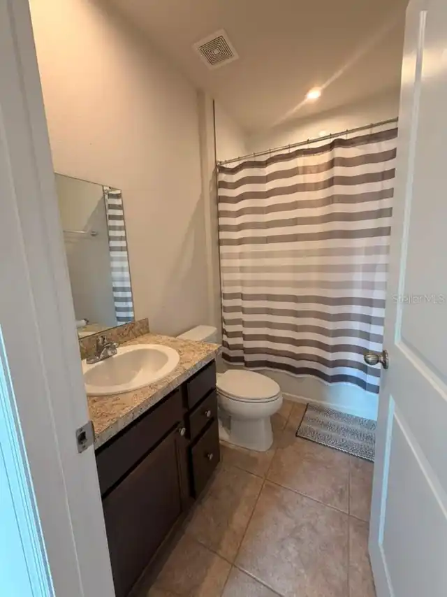 Listing Photo 12