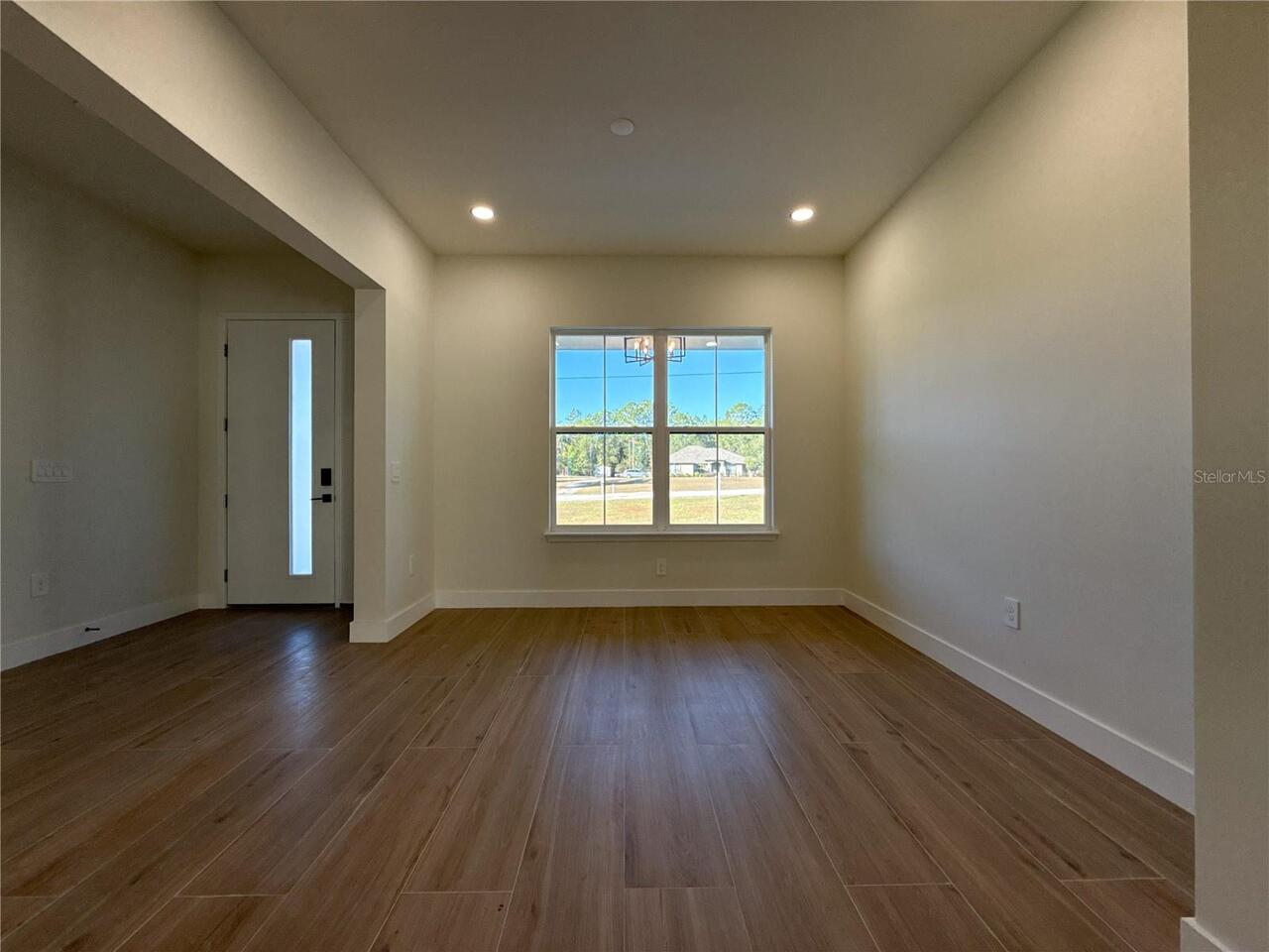Listing Photo 9