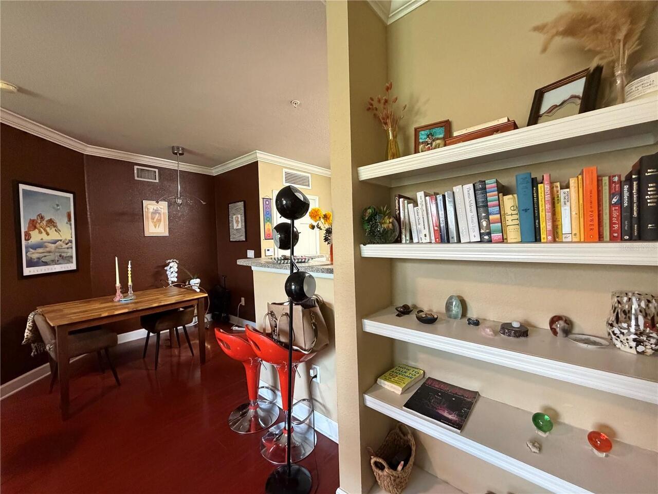 Listing Photo 9