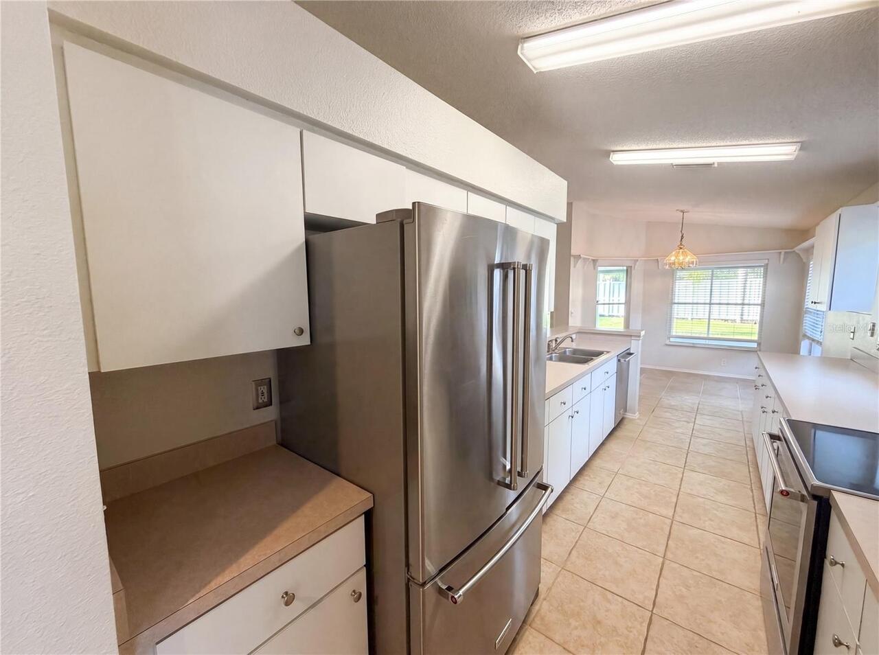 Listing Photo 8