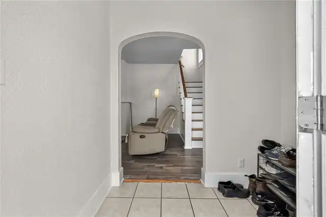 Listing Photo 6