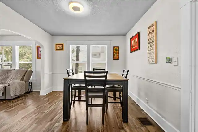 Listing Photo 17