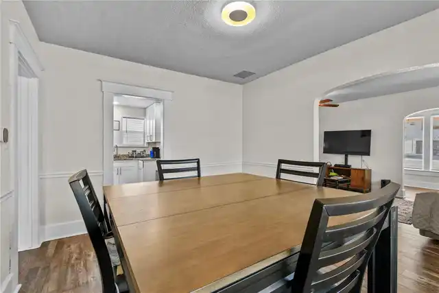 Listing Photo 19