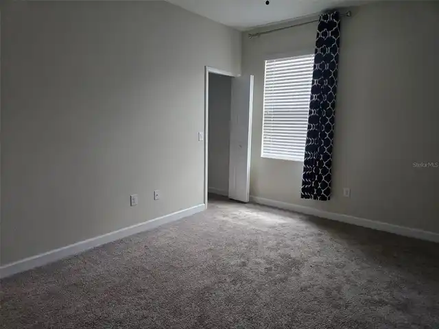 Listing Photo 9