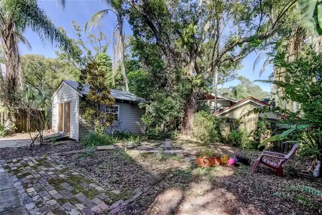 Listing Photo 8