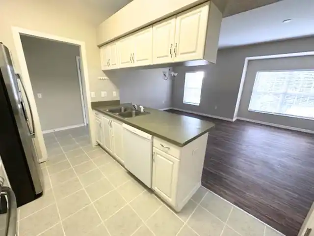 Listing Photo 7