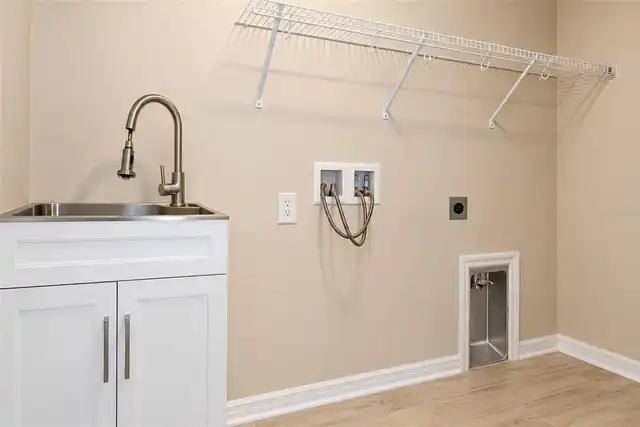 Listing Photo 8