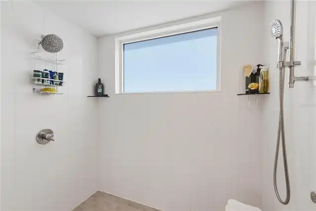 Listing Photo 20
