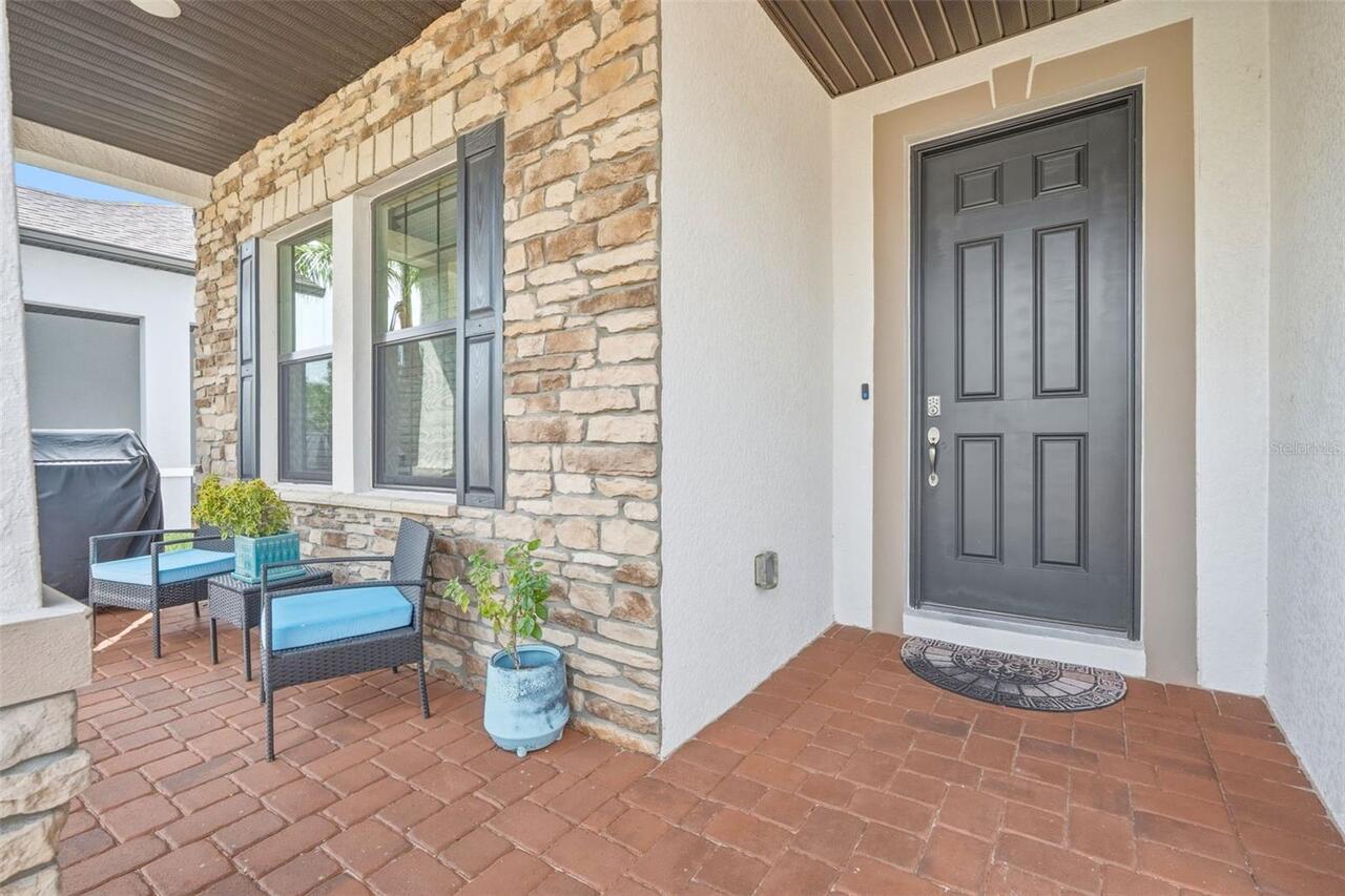 Listing Photo 11