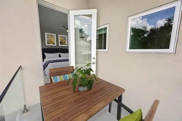 Listing Photo 6
