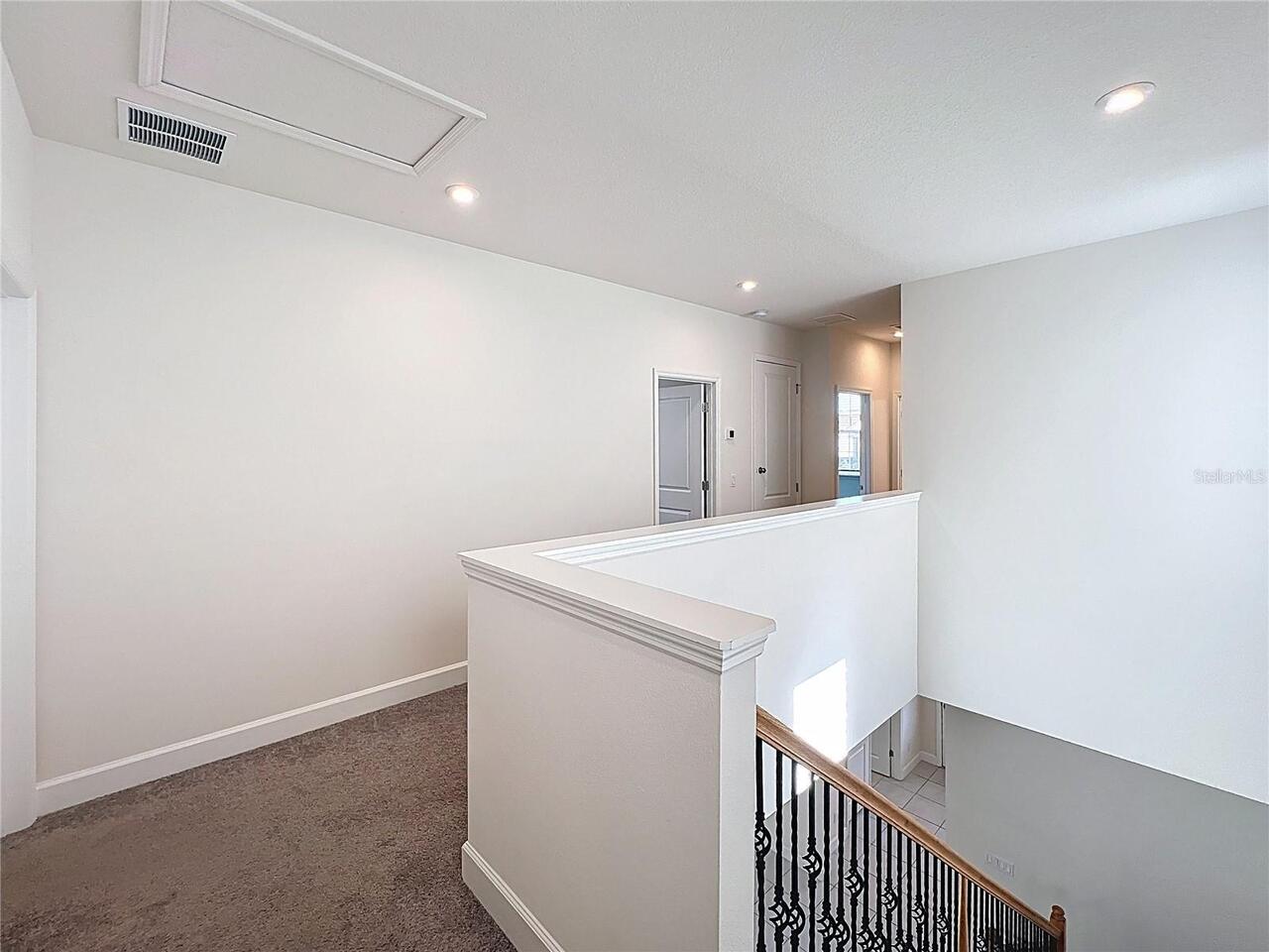 Listing Photo 11
