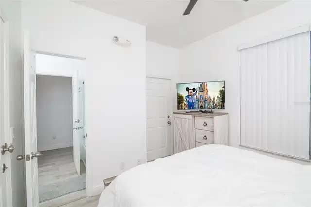 Listing Photo 10