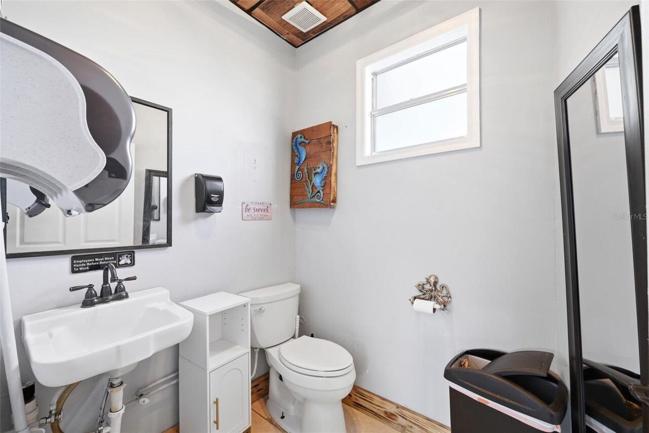 Listing Photo 32