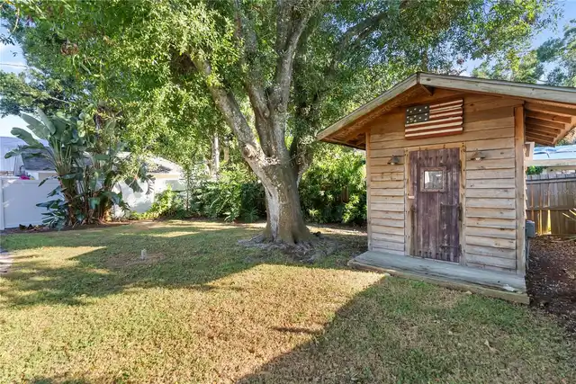 Listing Photo 9