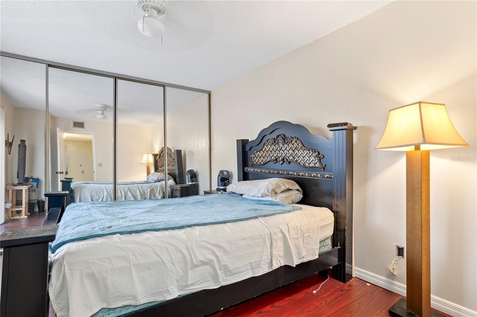Listing Photo 11