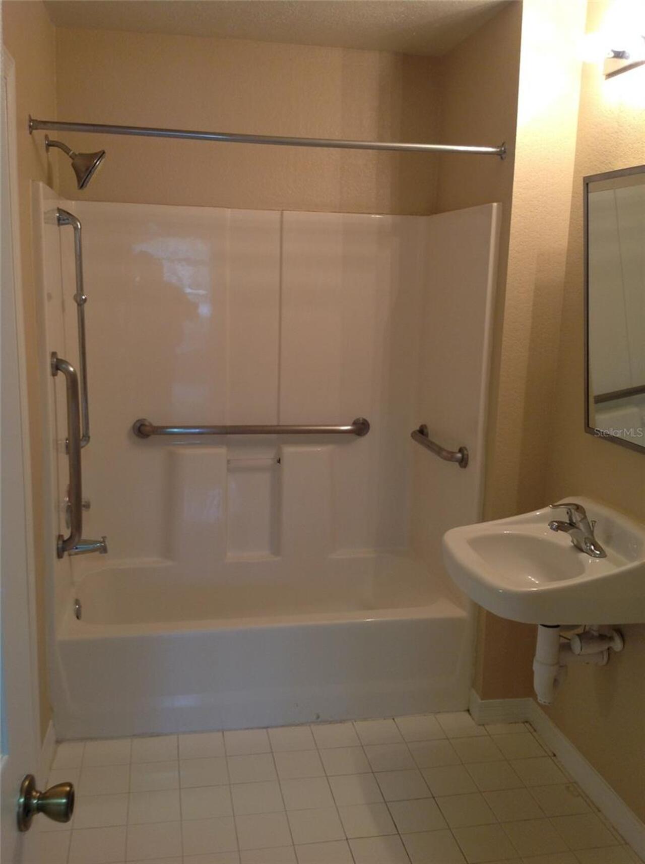 Listing Photo 15