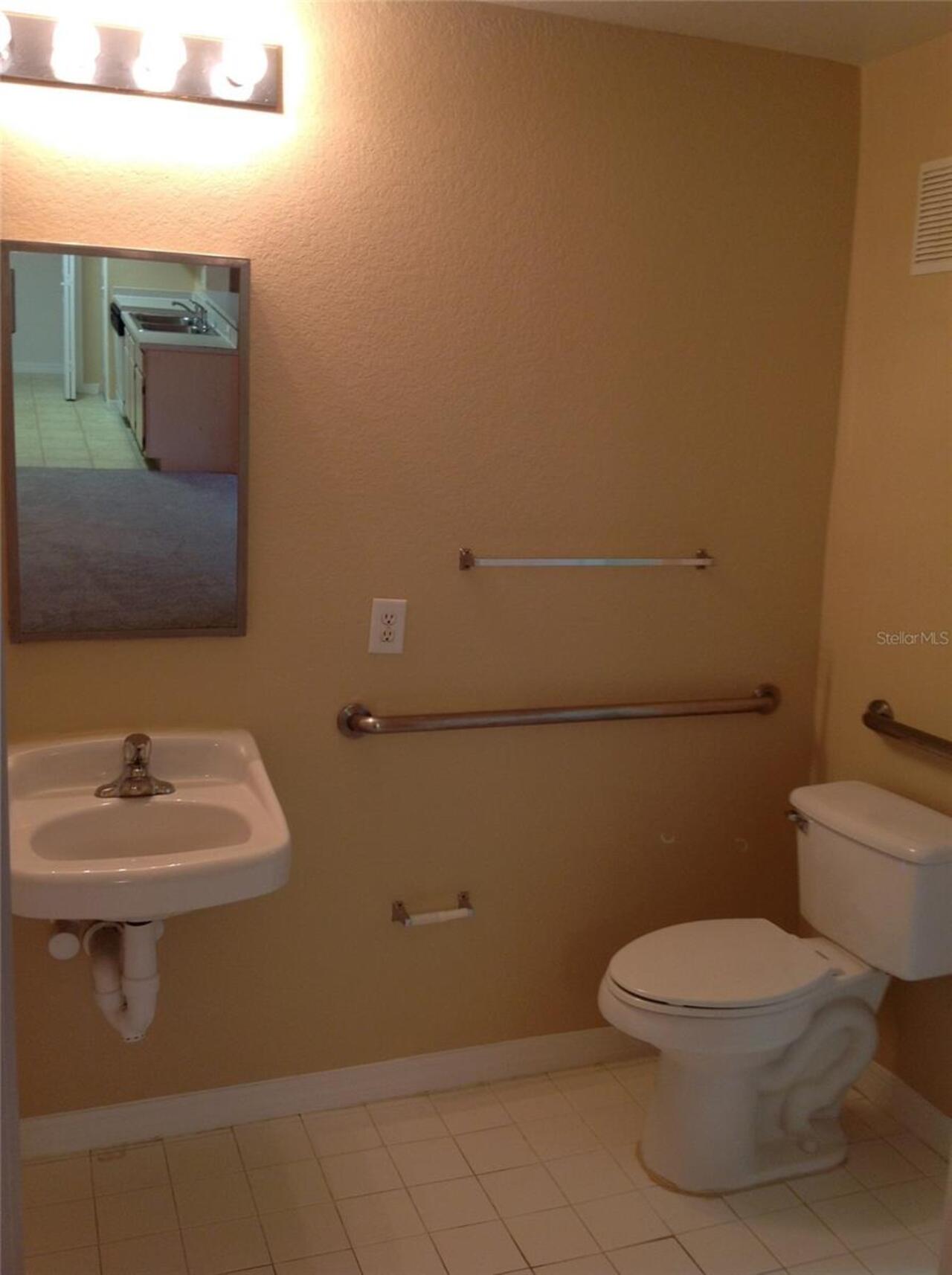 Listing Photo 16