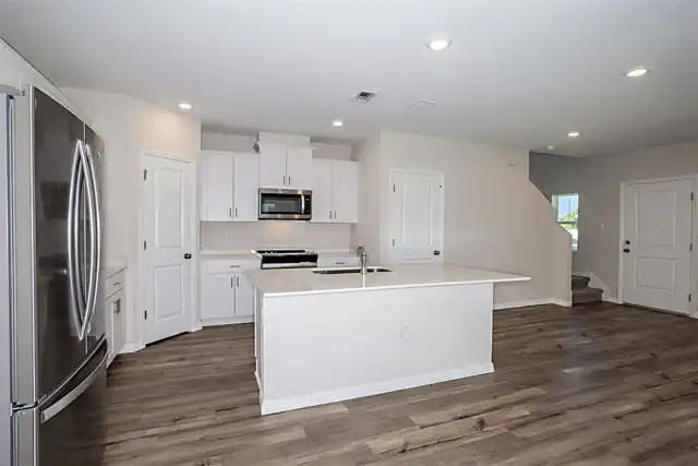 Listing Photo 9