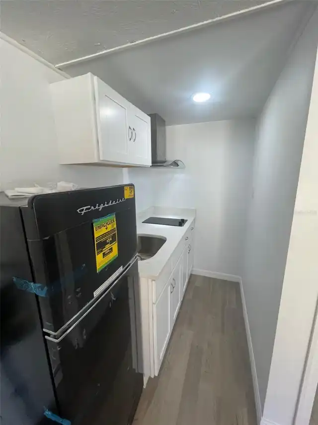 Listing Photo 12