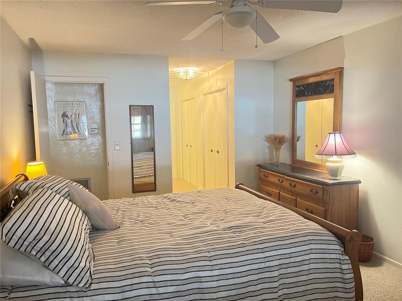 Listing Photo 8
