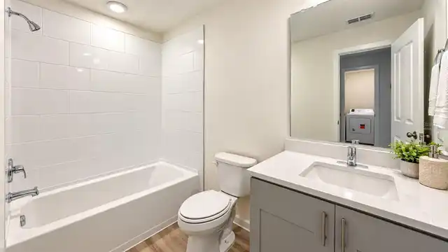 Listing Photo 8