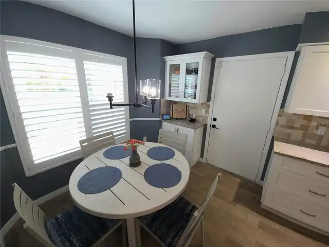 Listing Photo 9