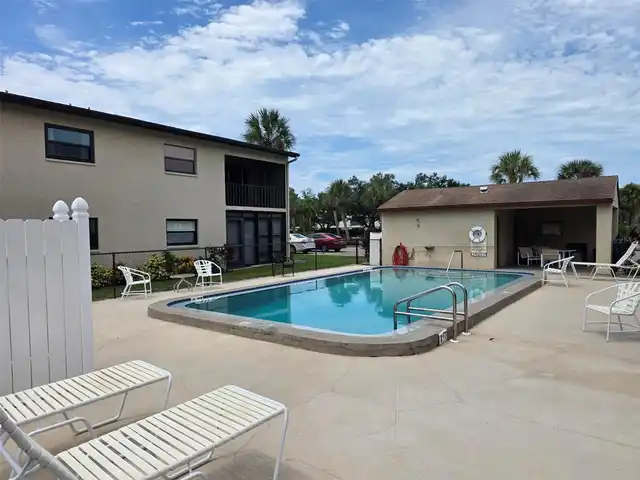 Listing Photo 15