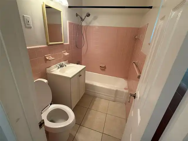Listing Photo 10