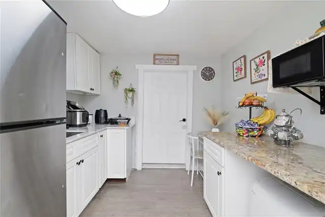 Listing Photo 23