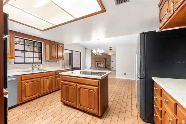 Listing Photo 29