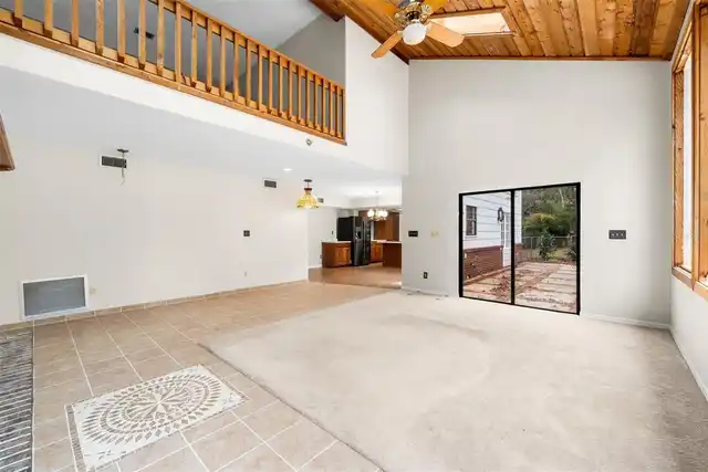 Listing Photo 34